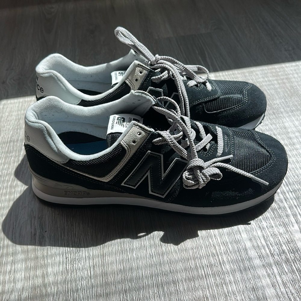 New Balance Classic Black and White Sneakers